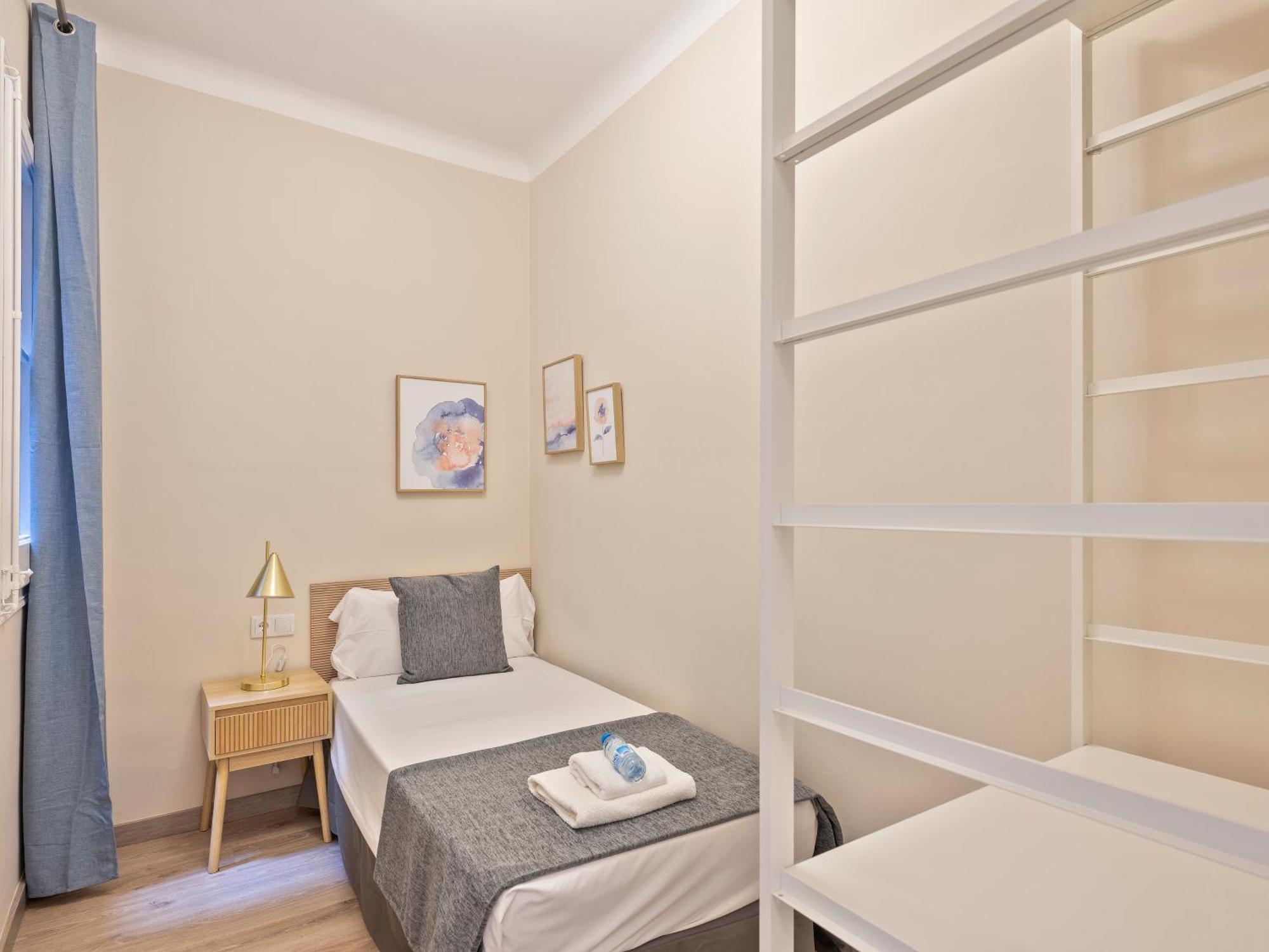 Alcam Entenza Apartamento