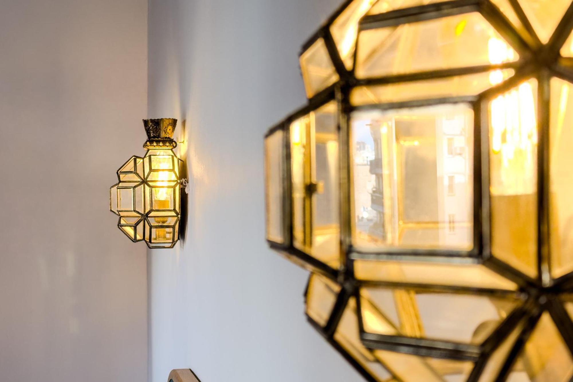 Magalhaes - Trad Flat In Poble Sec, Near Ramblas Apartamento