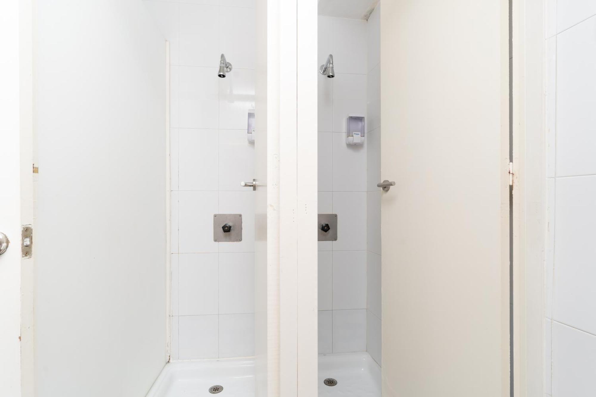 Hostal Bedcelona Gracia *