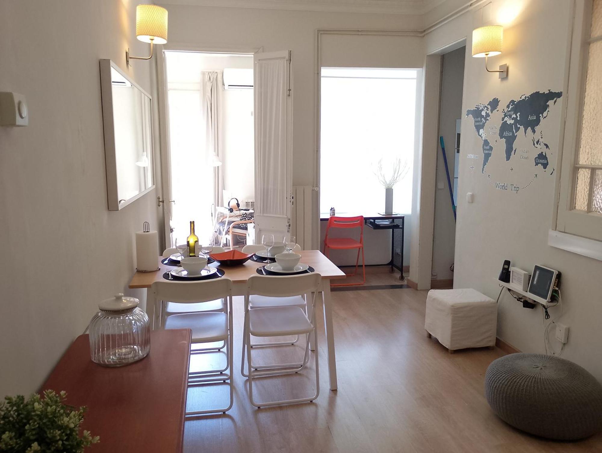 Flateli Sagrada Familia Apartamento *