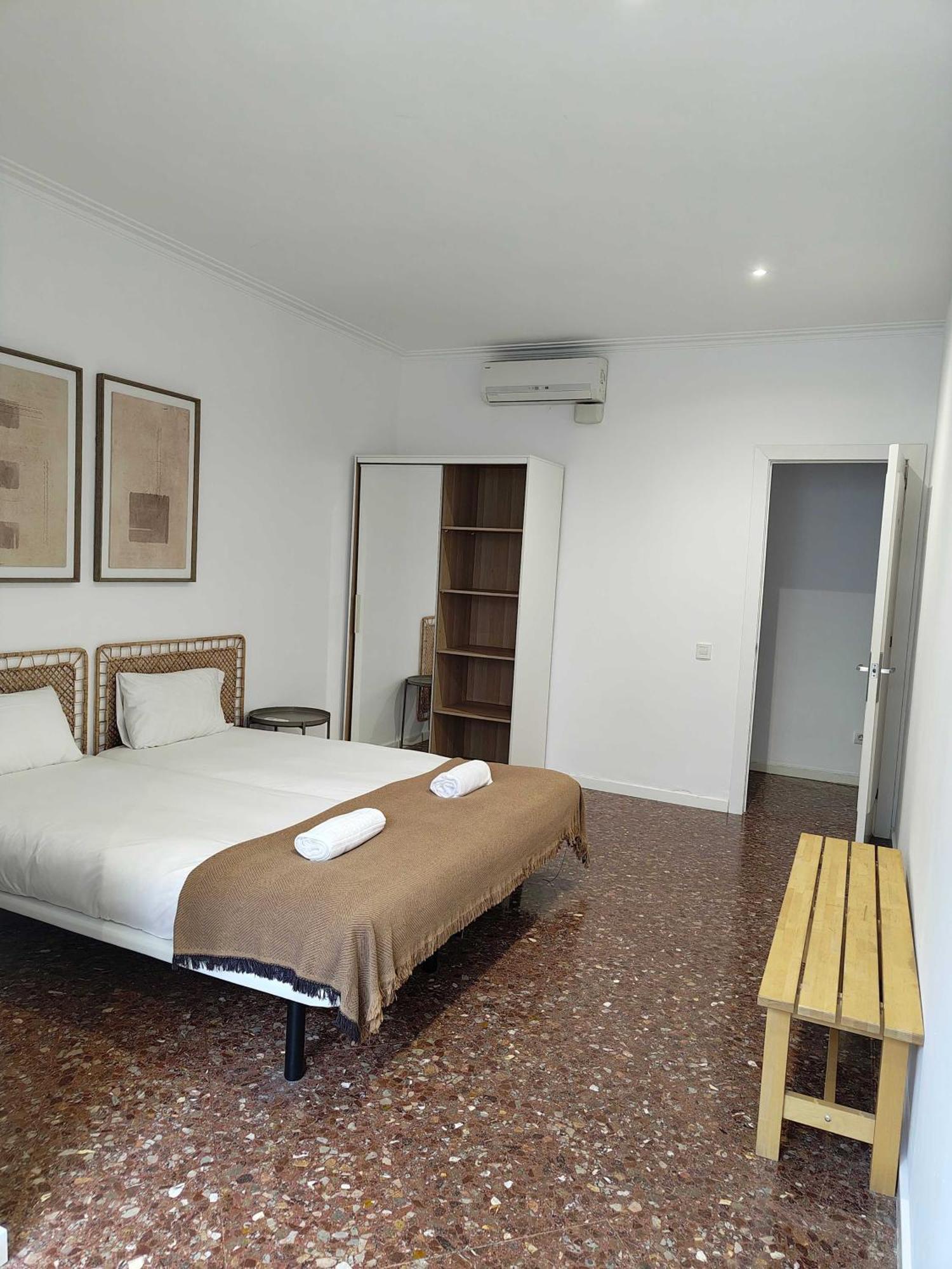 Big For 14 In The Heart Of Eixample * Barcelona