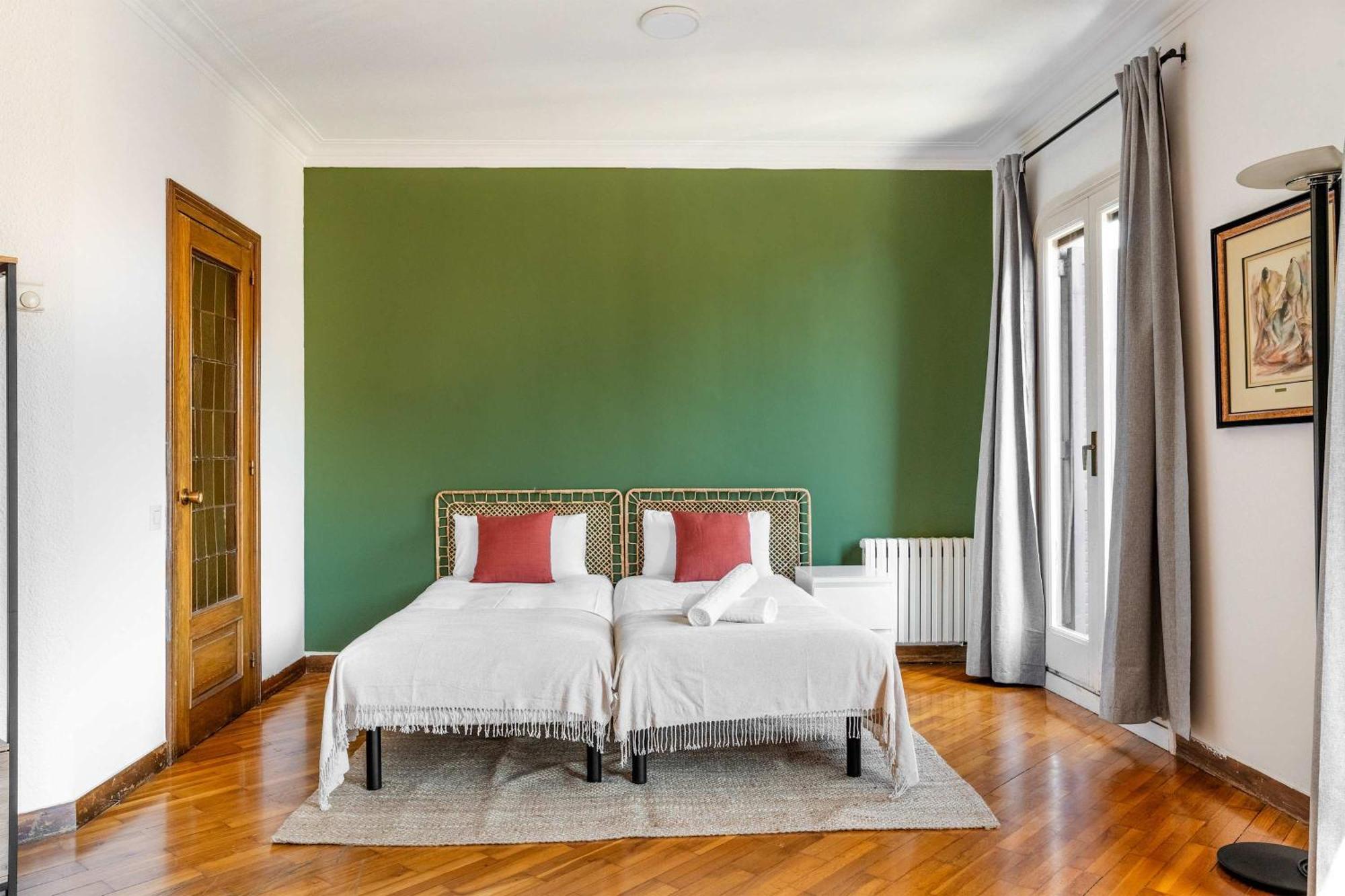 Apartamento Big For 15 In The Heart Of Eixample Barcelona
