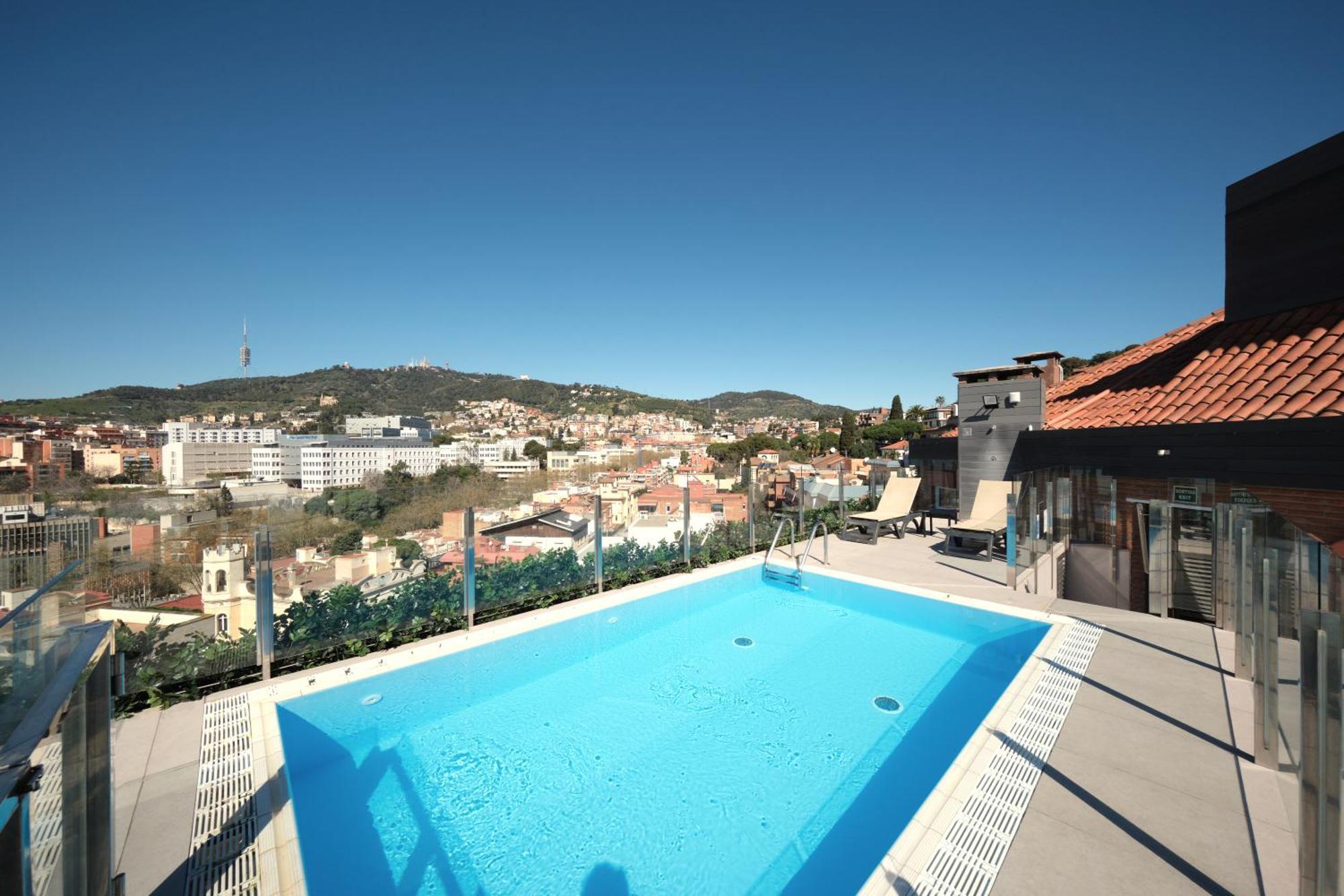 Hotel Catalonia Park Güell 3*