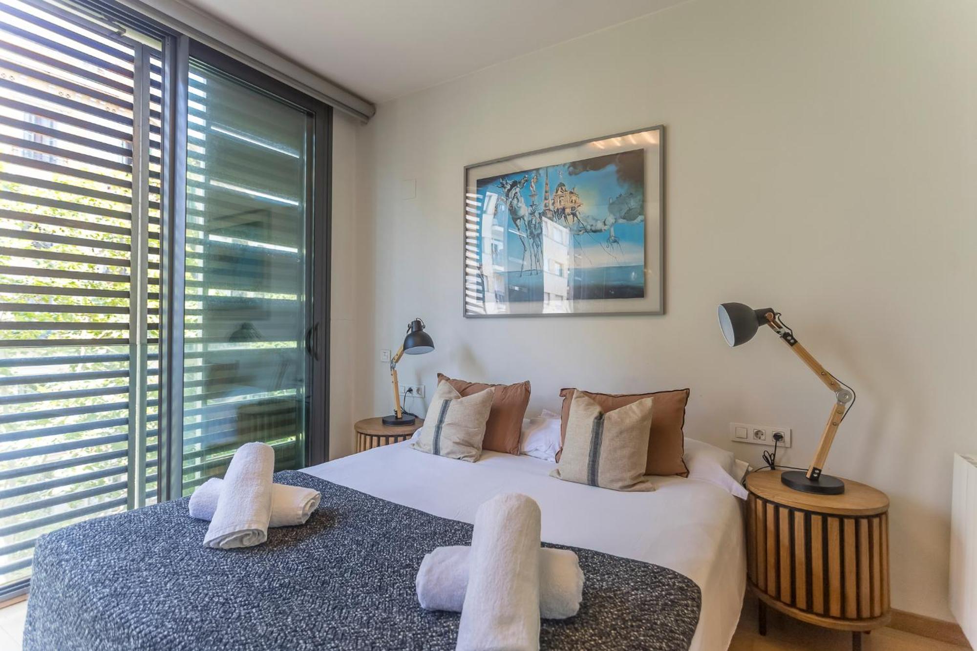 Apartamento My Space Emirates - Fully Equipped Near The With Shared Pool