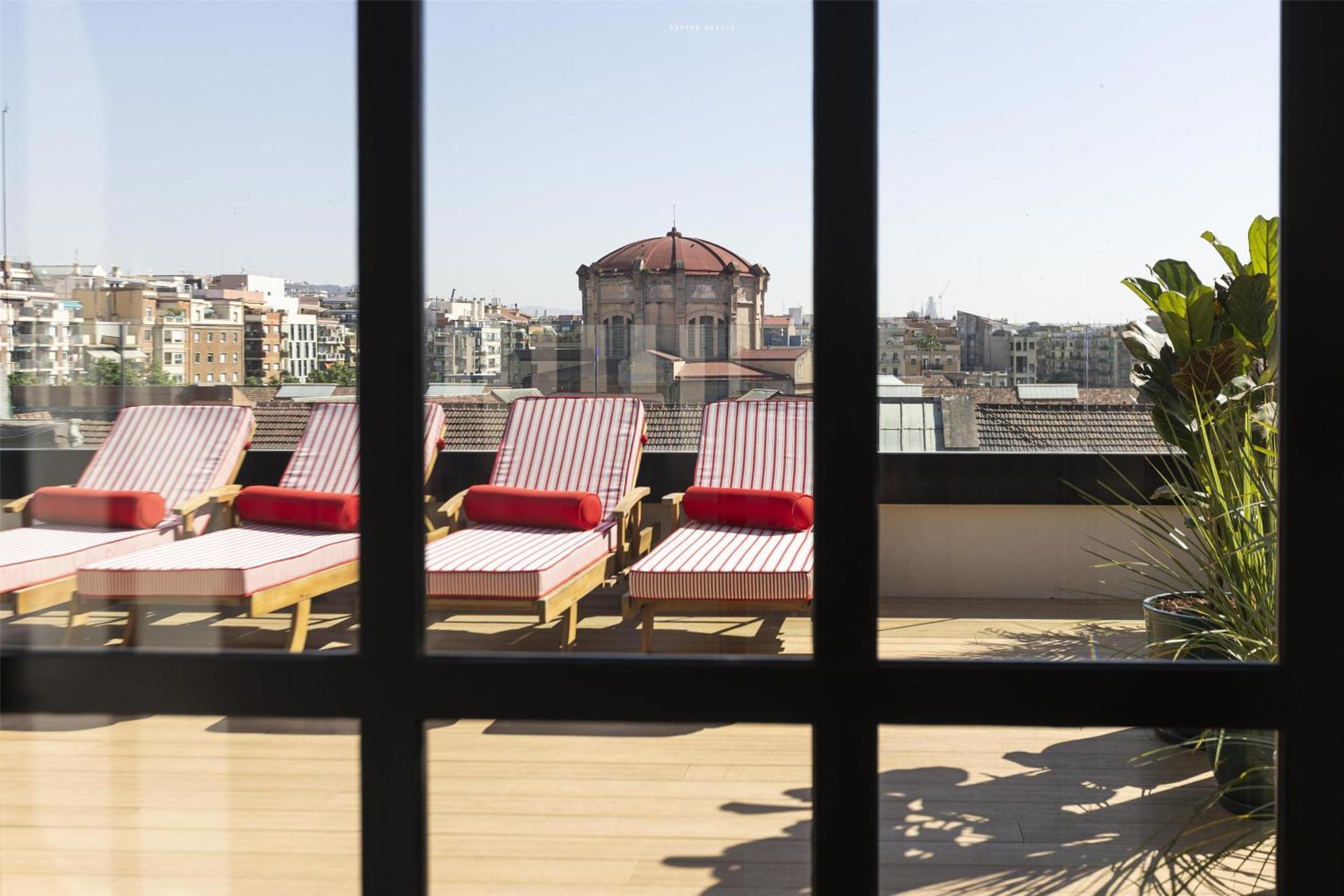 Via Sants Barcelona, Tapestry Collection By Hilton