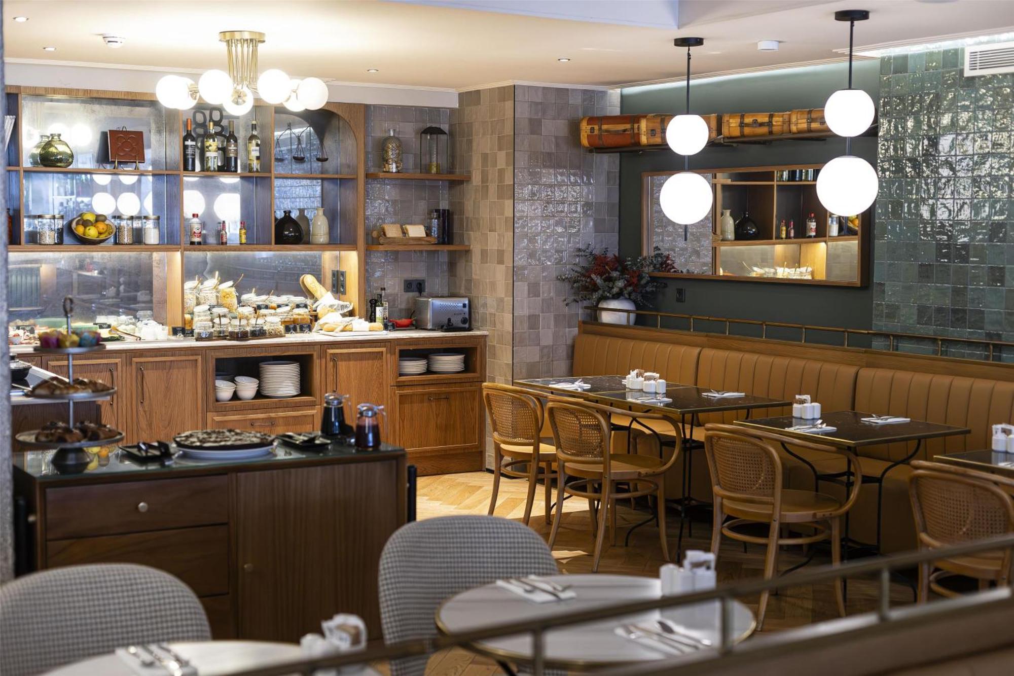 Via Sants Barcelona, Tapestry Collection By Hilton Hotel 4*