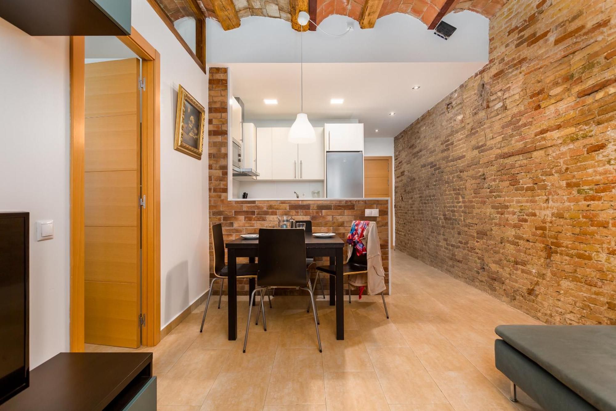 Grcia Charm Sunlit Terrace, Ac & Exposed Brick