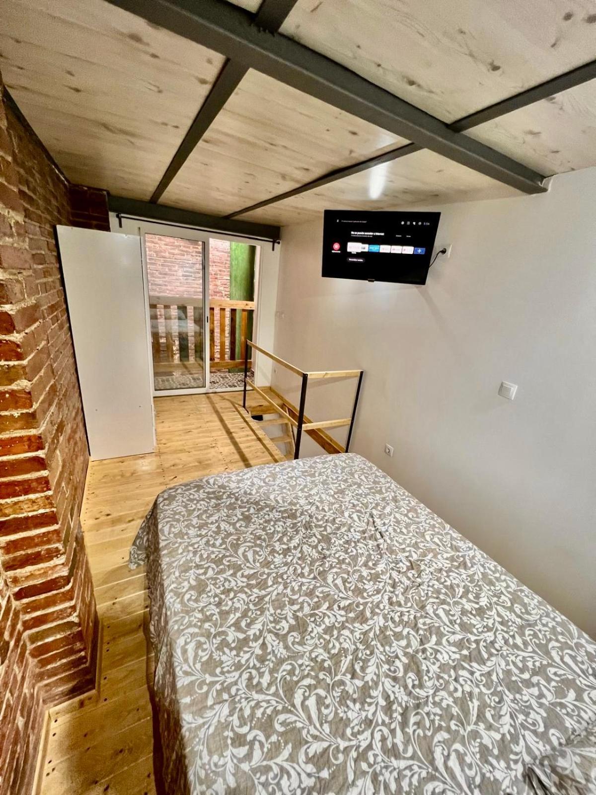 Apartamento B4 Estudio Nuevo! Cocina Y Bano Privado! A 1 Calle Del Metro