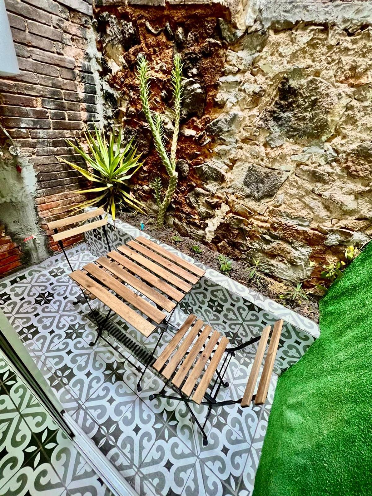 B4 Estudio Nuevo! Cocina Y Bano Privado! A 1 Calle Del Metro Apartamento Barcelona