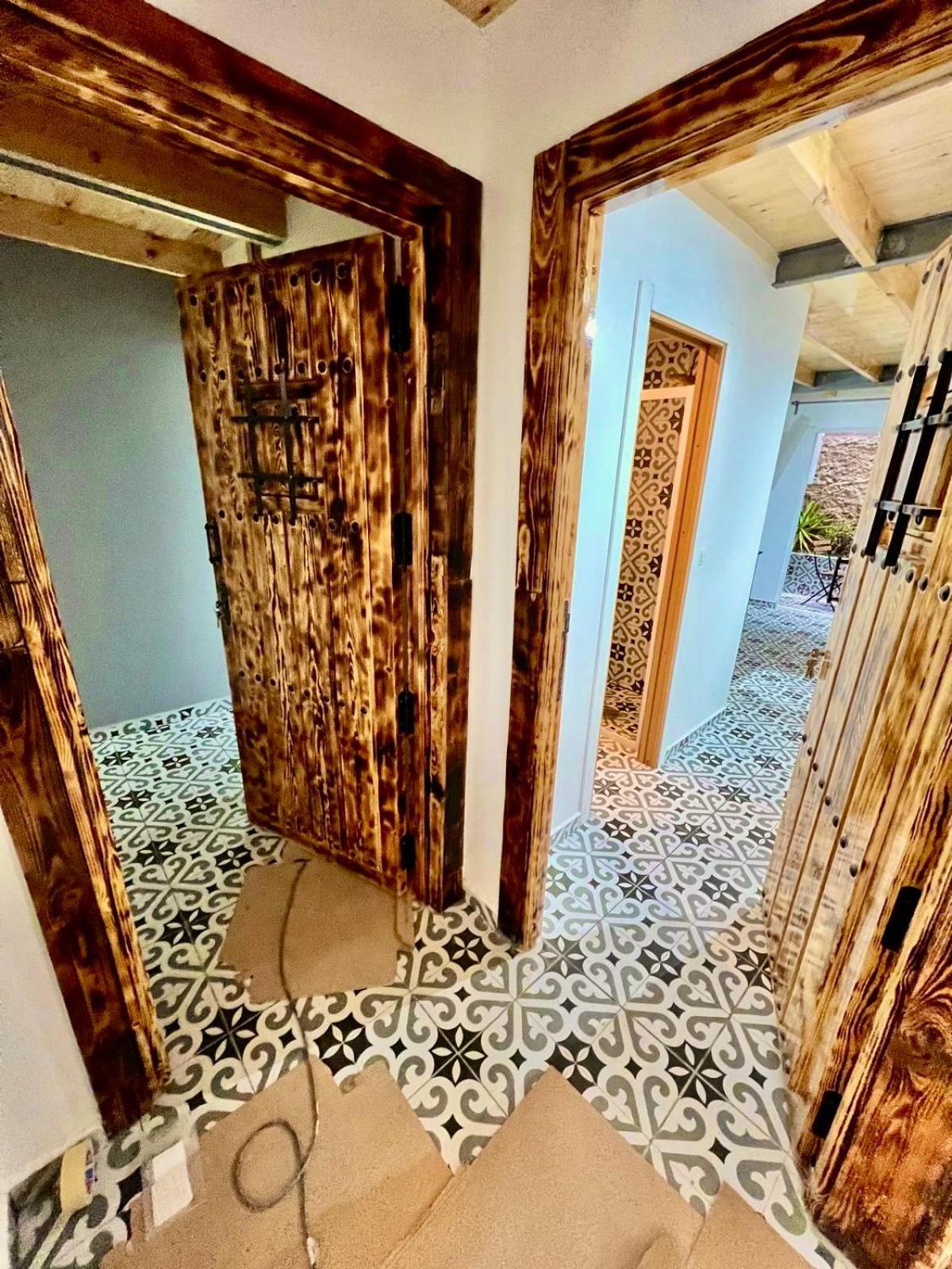 Apartamento B4 Estudio Nuevo! Cocina Y Bano Privado! A 1 Calle Del Metro *