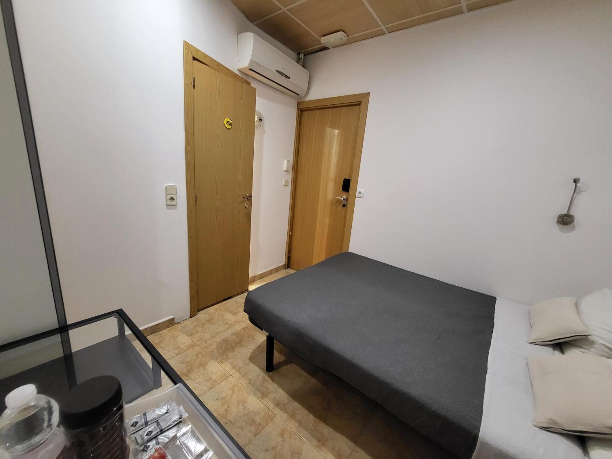 294 2* Barcelona