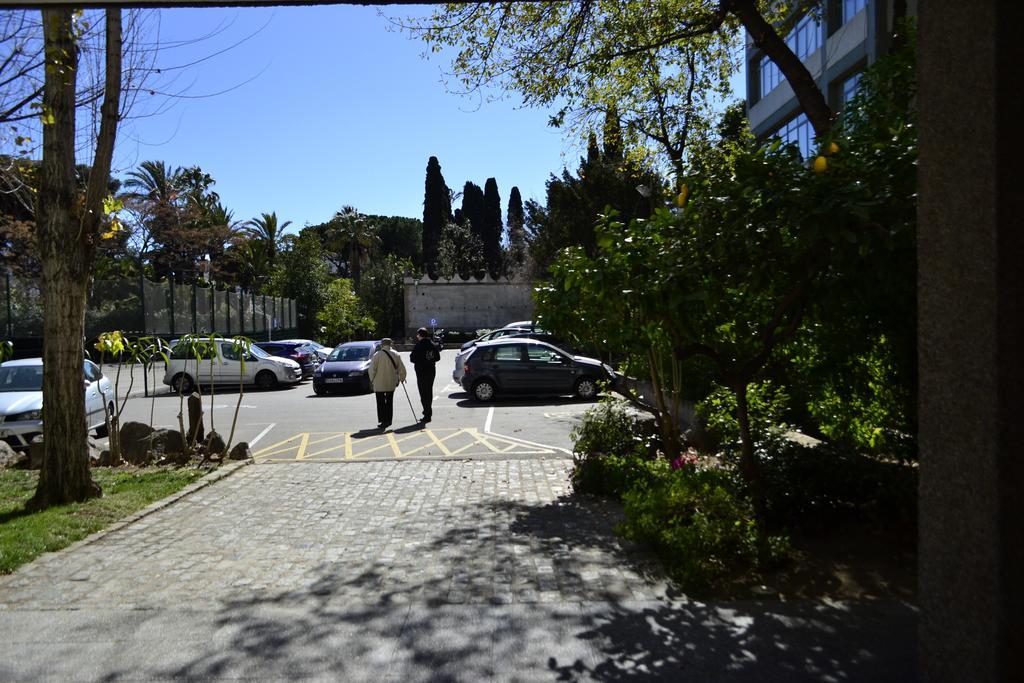 Residencia Salesiana Marti-codolar Pensión Barcelona