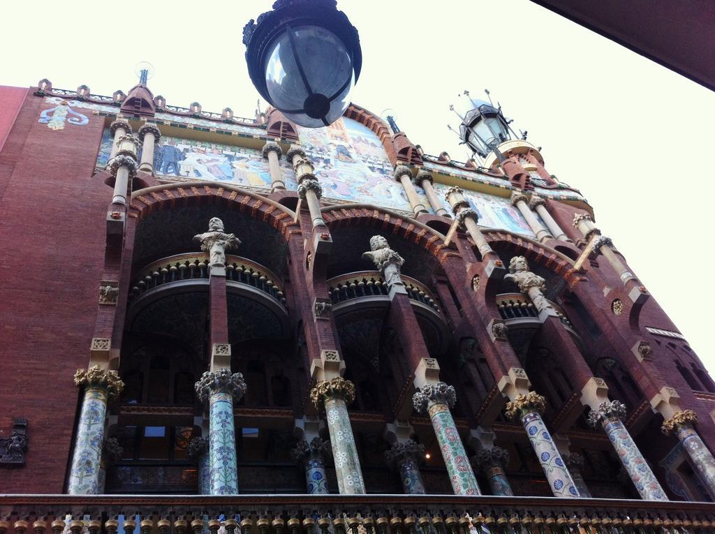 Eixample Patio Views With Amazing Terrace