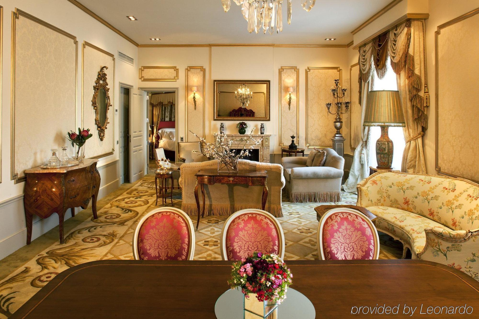 Acta Atrium Palace Barcelona