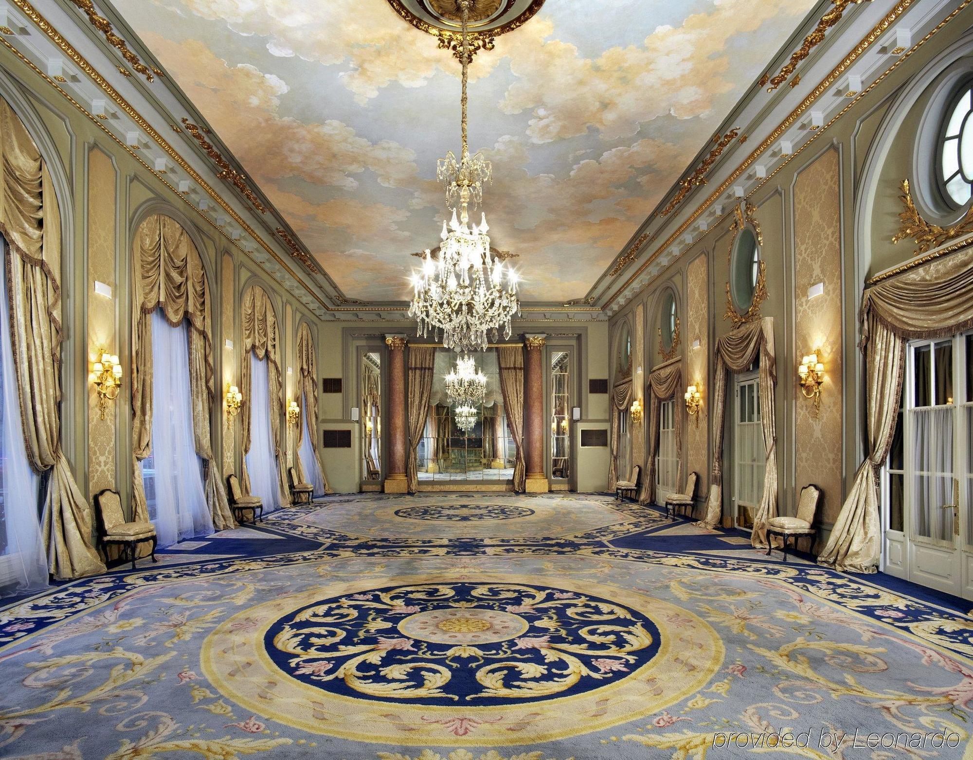 Acta Atrium Palace