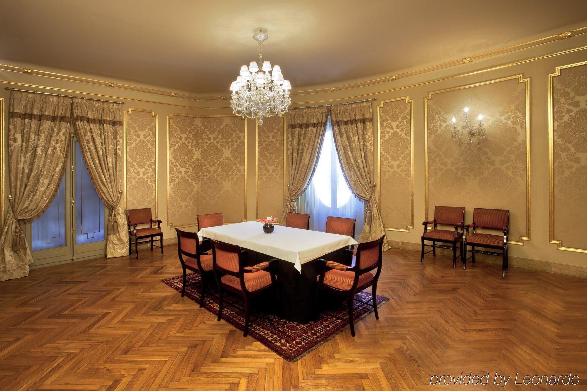 Acta Atrium Palace