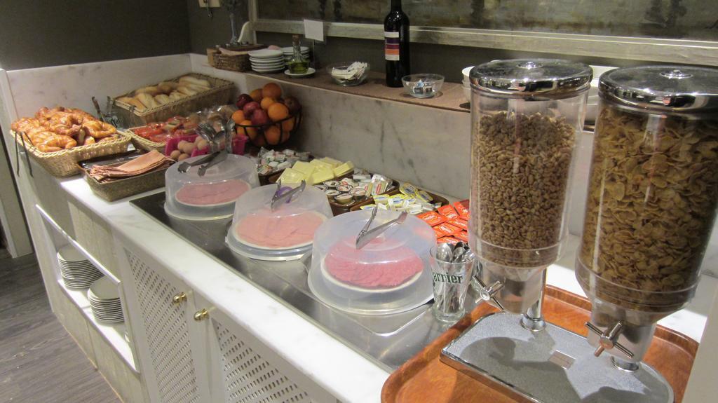 Cortes Rambla Hotel 3*