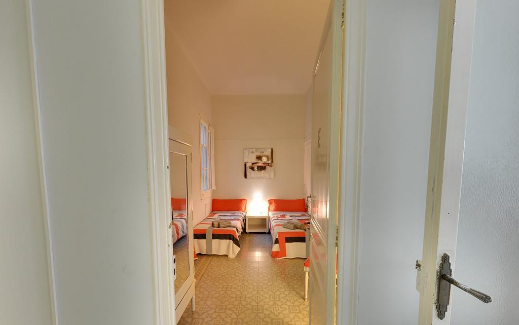 Des Artistes Hostal