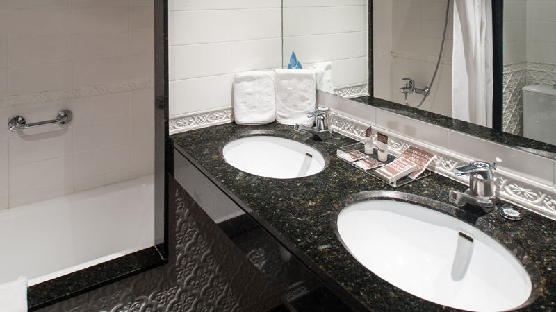 Catalonia Roma Hotel 3*