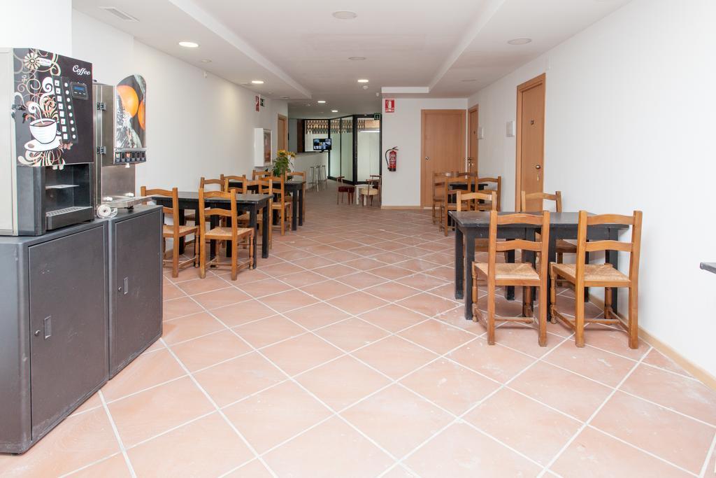 Galaxystar Hostal *