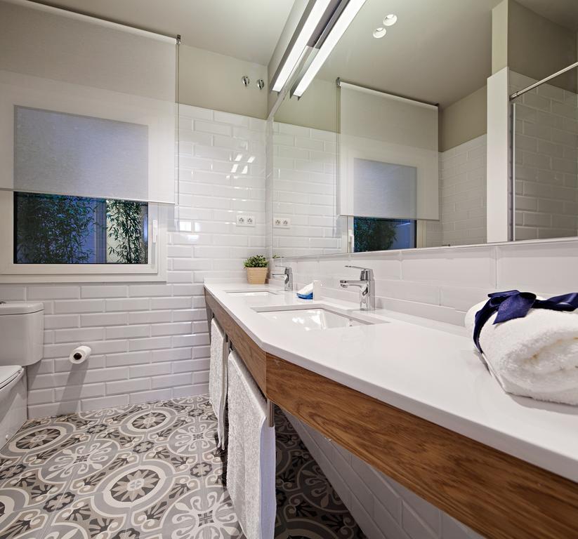 Habitat Plaza Apartment