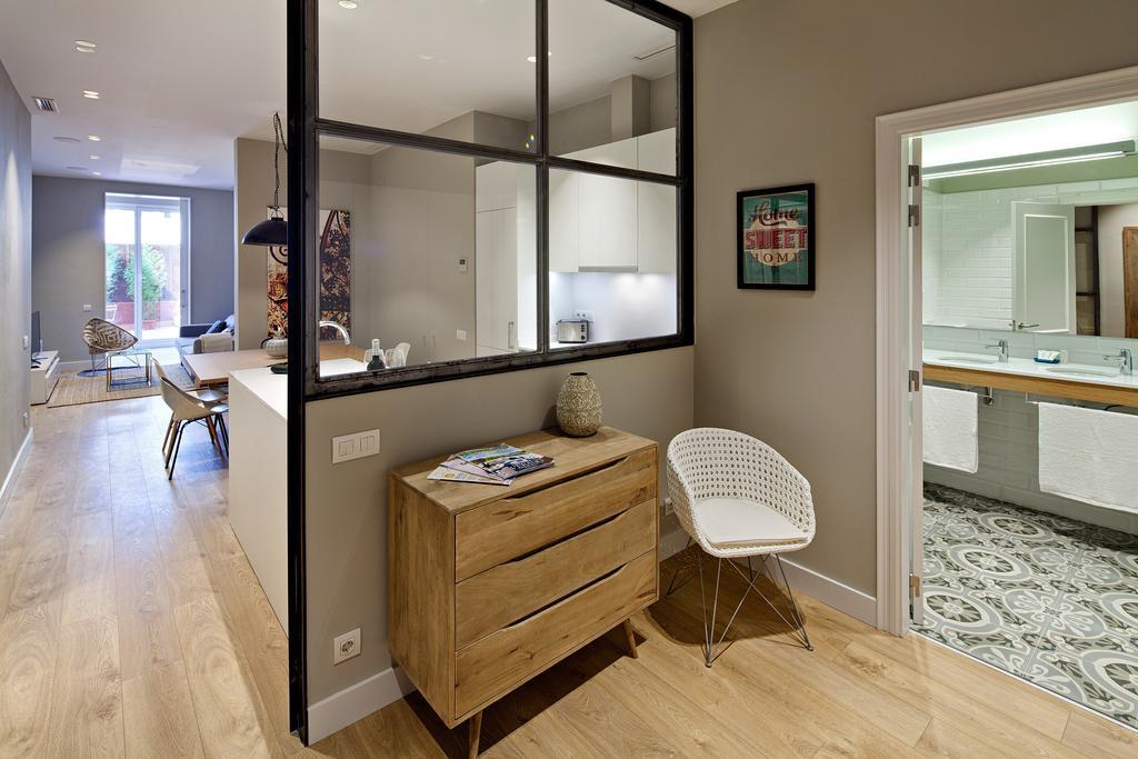 Habitat Plaza Apartment