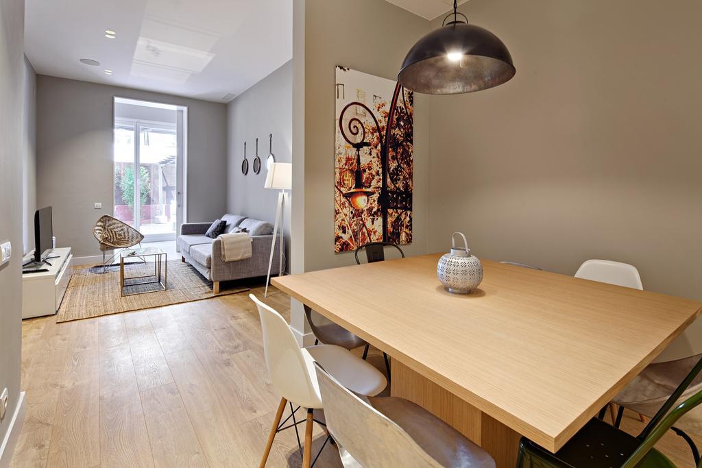 Apartment Habitat Plaza *
