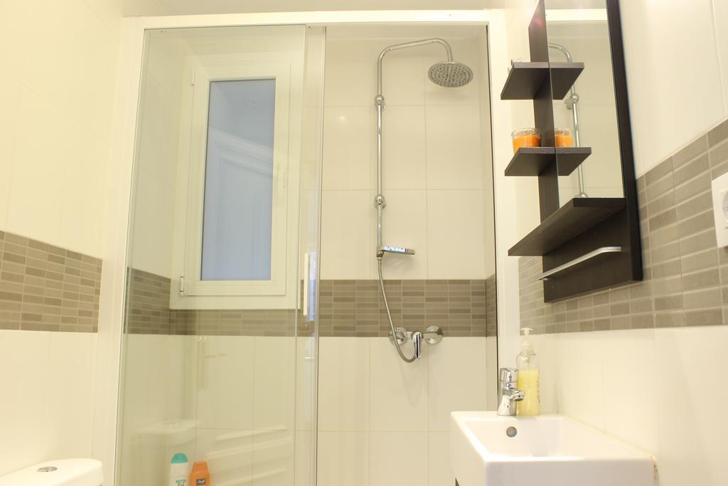 Apartamento De 185 M² En Ensanche, Con 8 Habitación