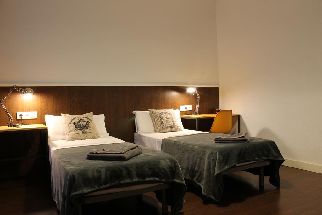 Apartamento De 185 M² En Ensanche, Con 8 Habitación