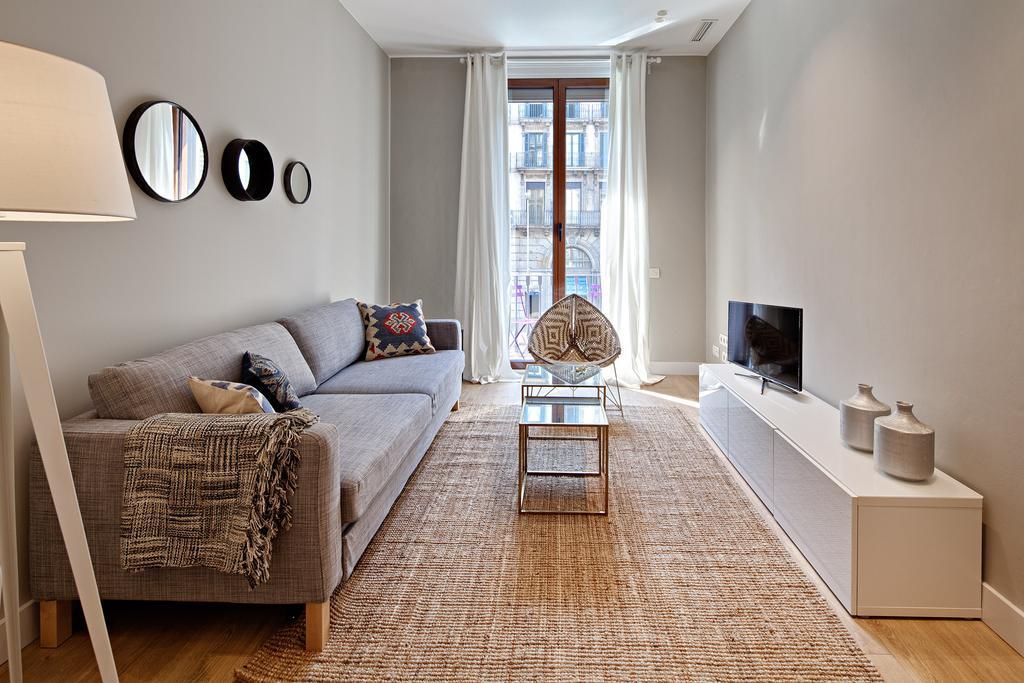 Habitat Plaza Apartment