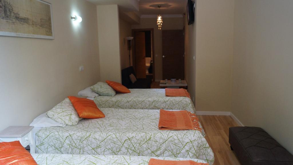 Guest house Good-home Paseo De Gracia Barcelona