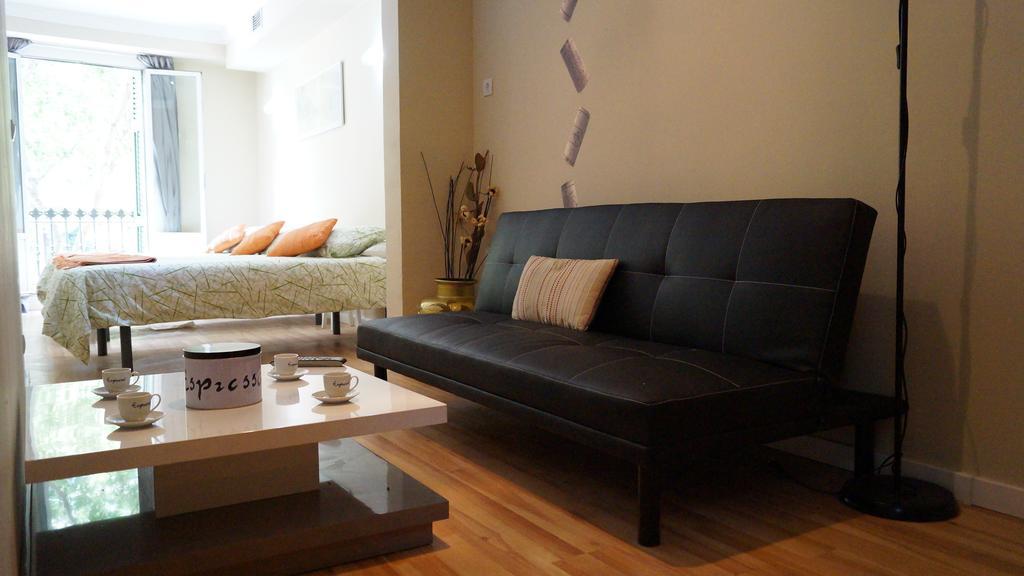 Guest house Good-home Paseo De Gracia