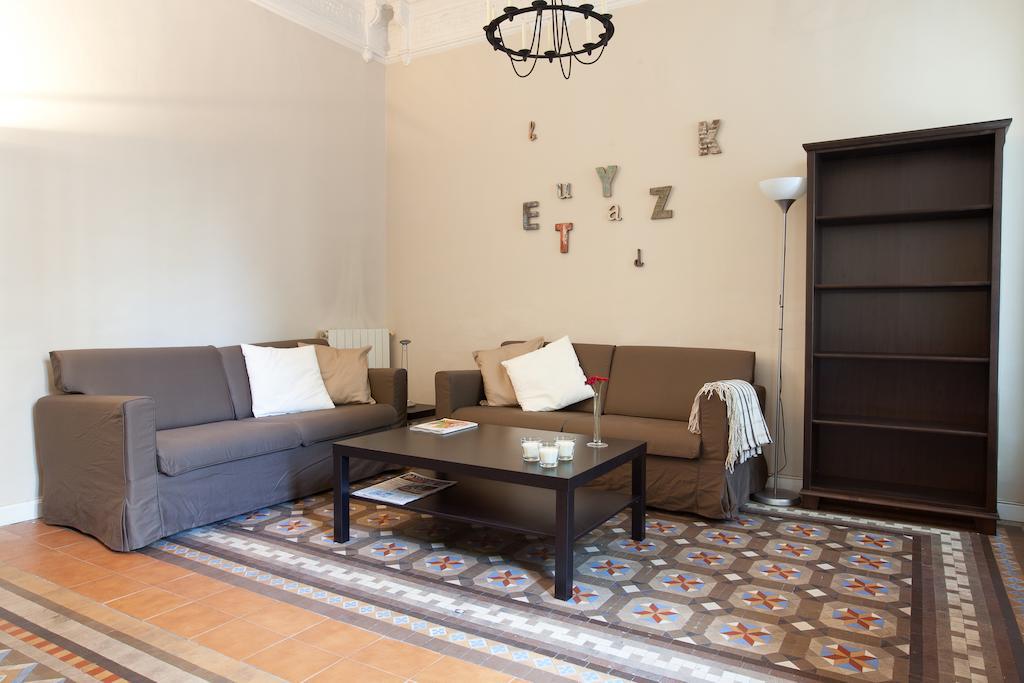 Apartment Modernist *
