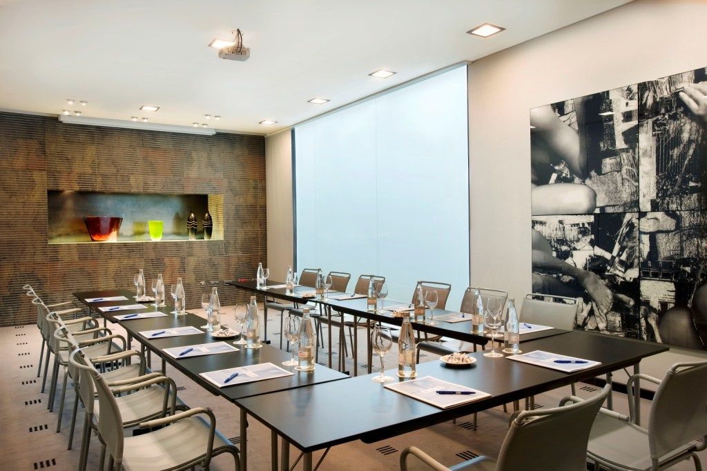 Hotel H10 Universitat 4*