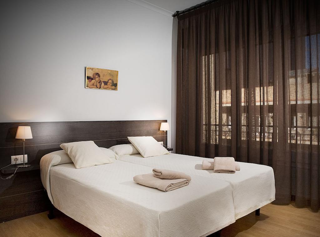 Apartment Classbedroom Gaudi Apartments