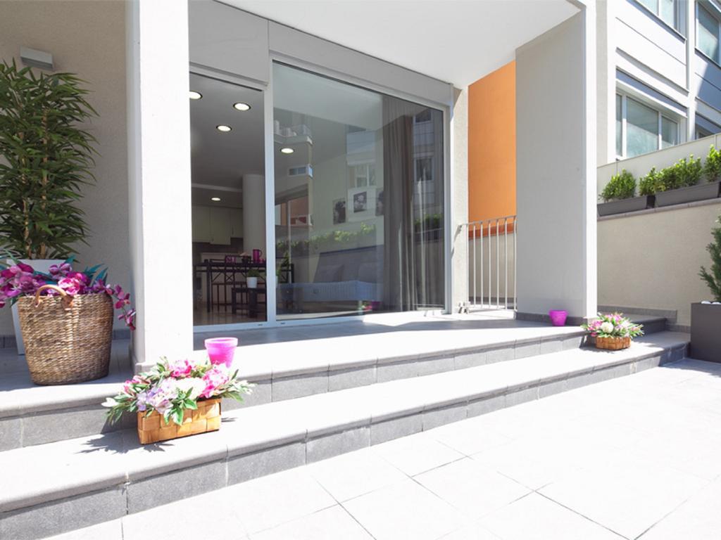Charmsuites Paralel
