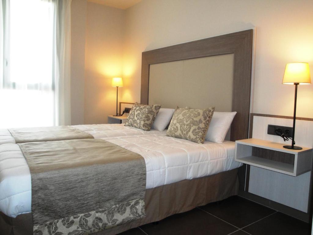 Pierre & Sants Apartment *