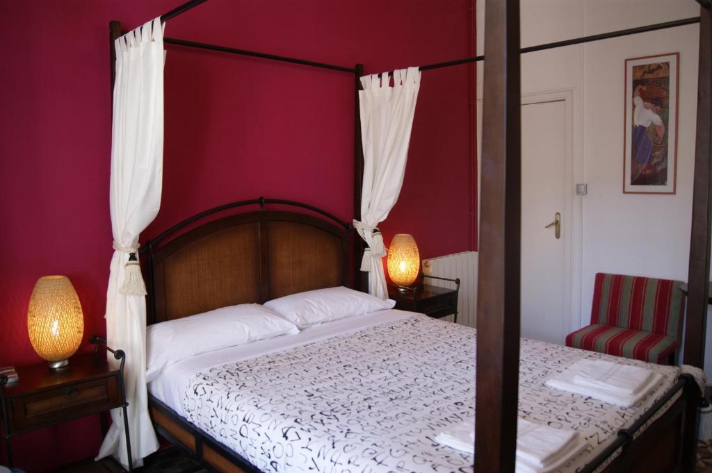 Tripledos Bed & Breakfast Bed & Breakfast Barcelona