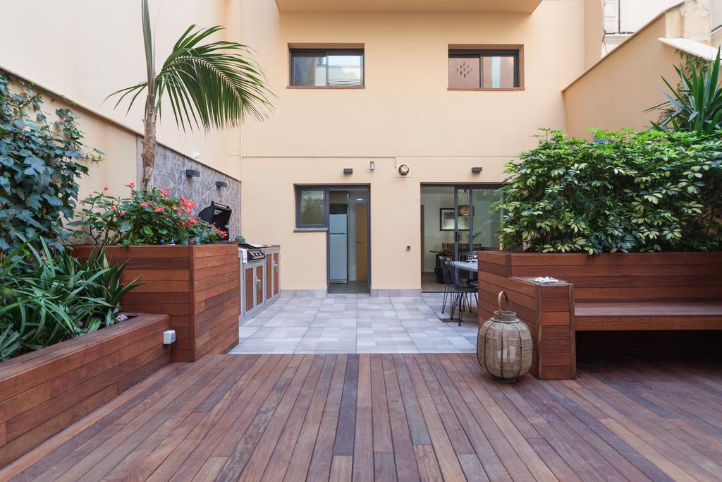 Sunny Flat