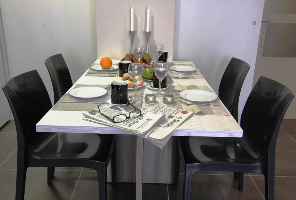 Pierre & Sants Apartment *