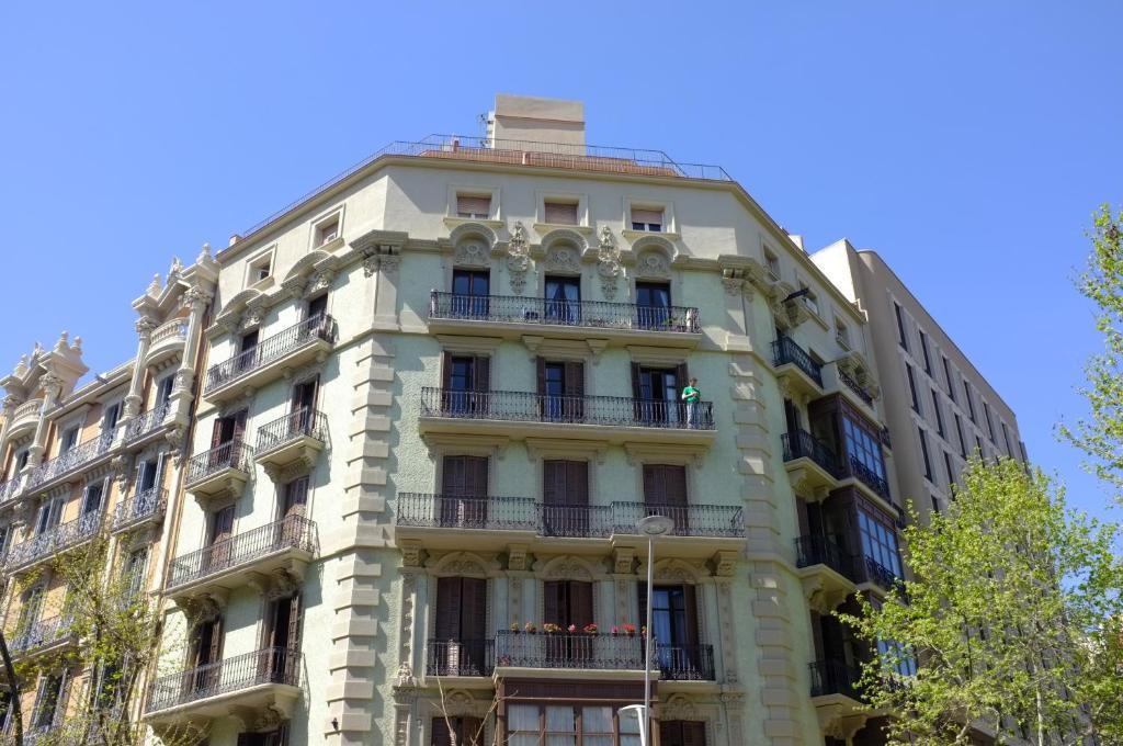 Som Nit Triomf 3* Barcelona