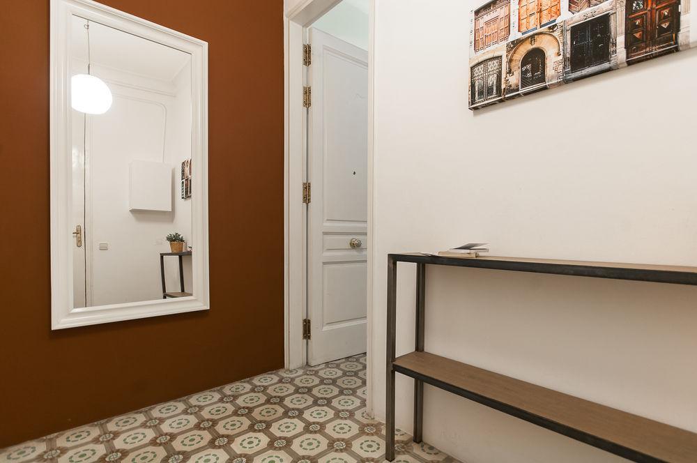 Trivao Sant Antoni Market Apartamento Barcelona