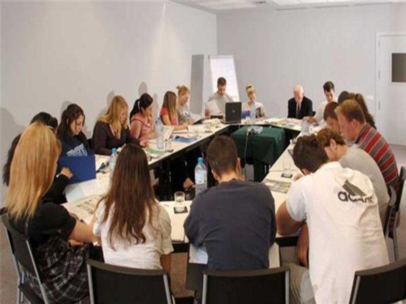 àgora Bcn. Residencia Universitaria Internacional *