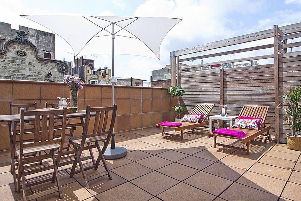 Apartment Rentals - Gracia Pool Center Barcelona