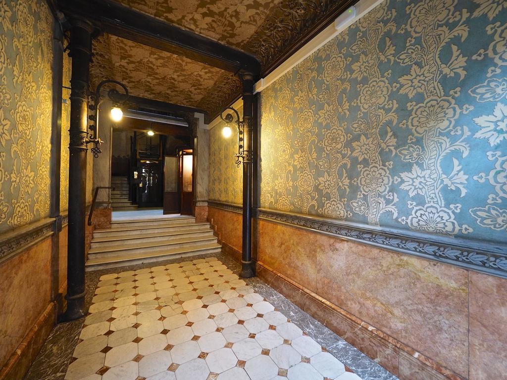Suites4days Placa Catalunya Design Barcelona