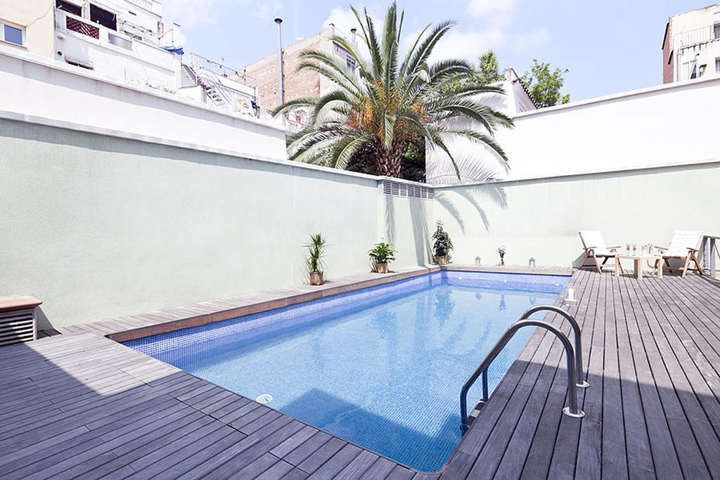 Apartment Rentals - Gracia Pool Center Barcelona