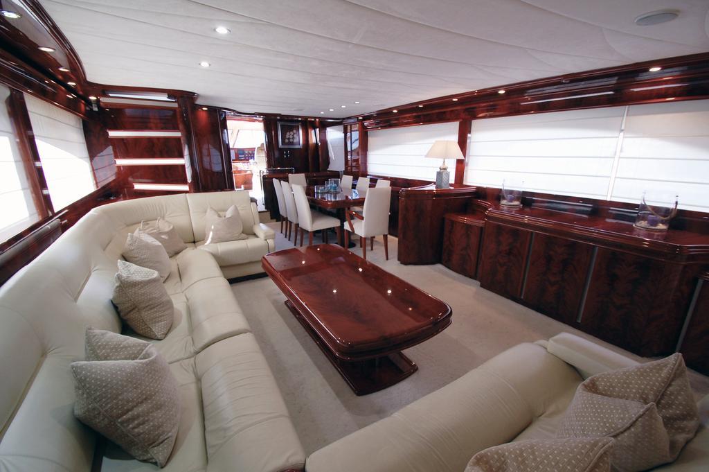 Botel Motor Yacht Dandy