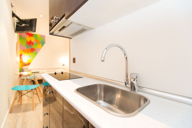 Ainb Ramblas-colon Apartamento