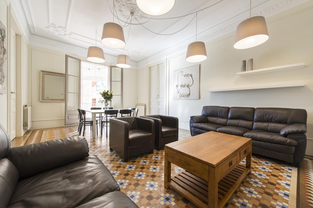 Sibsbcn- Rambla- Family Friends Business Barcelona