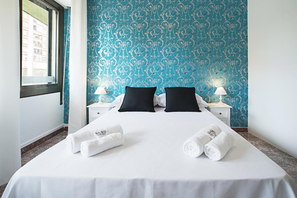 Guest house Fira